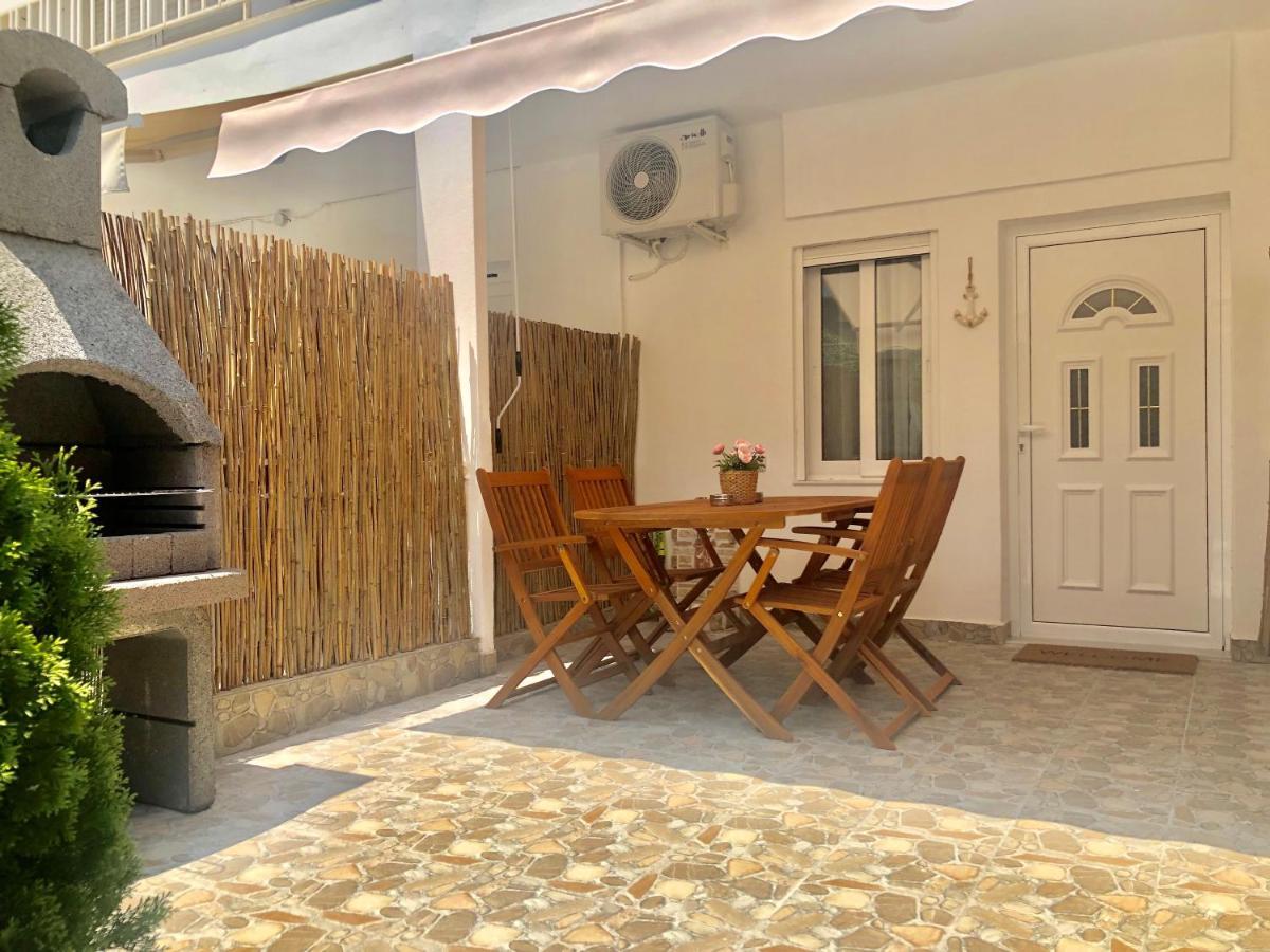 Sun Rise Apartment Peraia  Екстер'єр фото